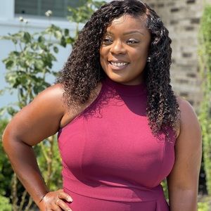 Meet your Posher, Janeale